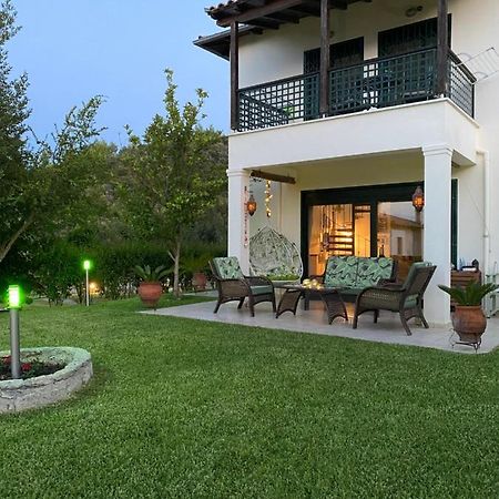 Detached Villa With Sea View Hanioti Exterior photo