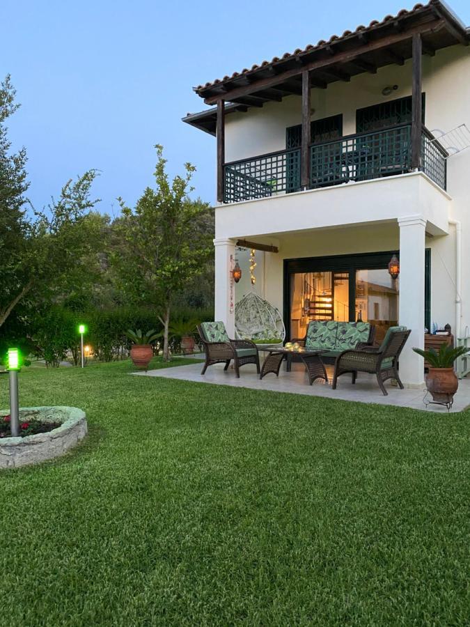 Detached Villa With Sea View Hanioti Exterior photo