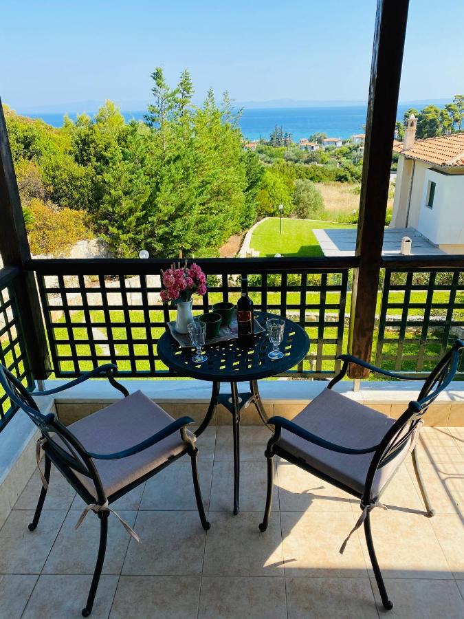 Detached Villa With Sea View Hanioti Exterior photo