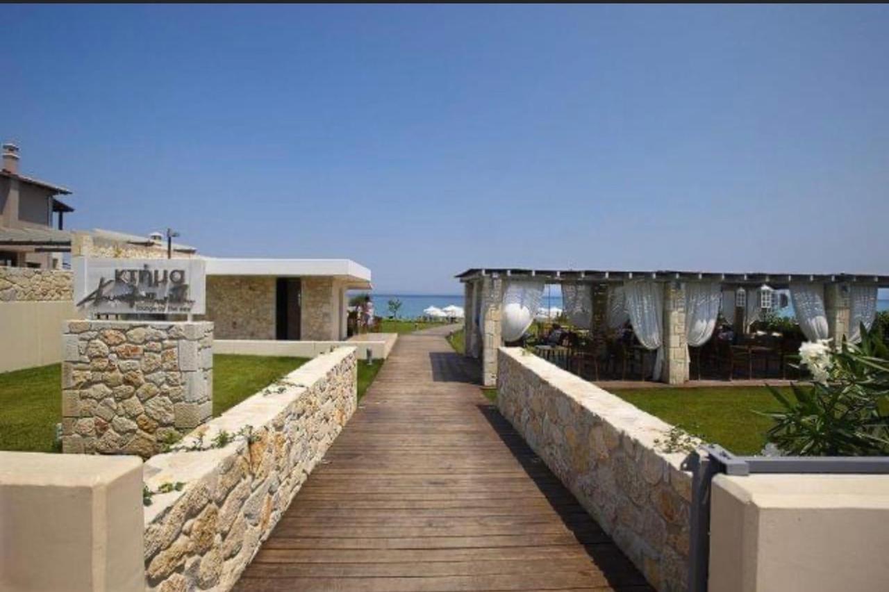 Detached Villa With Sea View Hanioti Exterior photo